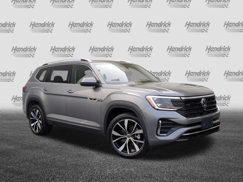 Used 2025 Volkswagen Atlas SEL Premium R-Line AWD/4WD image 2