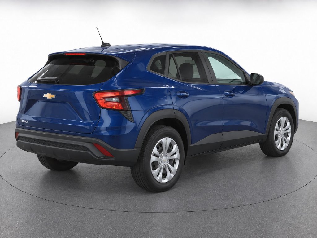 Used 2024 Chevrolet Trax LS FWD image 9