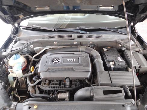 Used 2015 Volkswagen Jetta SE image 8