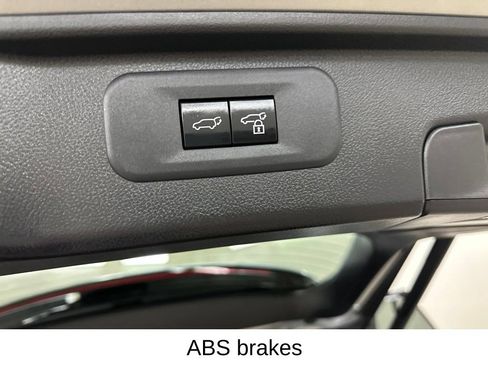 Used 2024 Toyota Grand Highlander AWD image 28