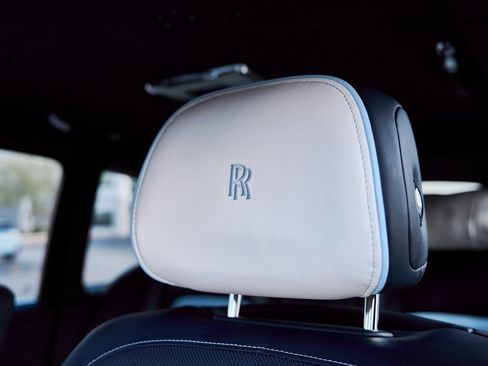 Used 2022 Rolls-Royce Cullinan w/ Cullinan Package image 54