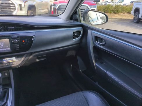 Used 2015 Toyota Corolla S image 16