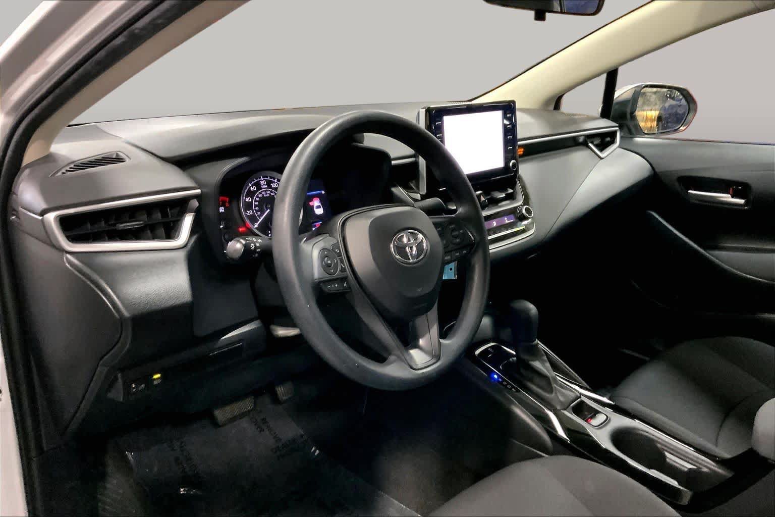 Certified 2020 Toyota Corolla LE w/ Carpet Mat Package (TMS) FWD image 18