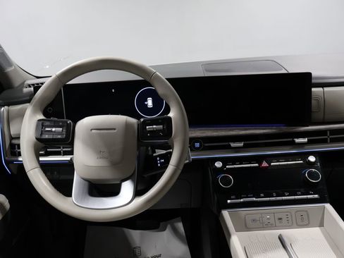 Used 2024 Hyundai Santa Fe Limited image 15