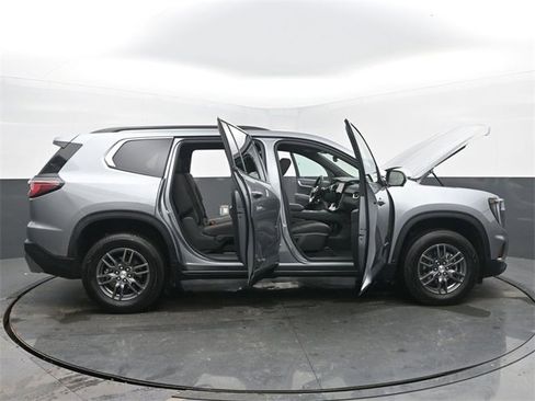 Certified 2025 GMC Acadia Elevation image 59