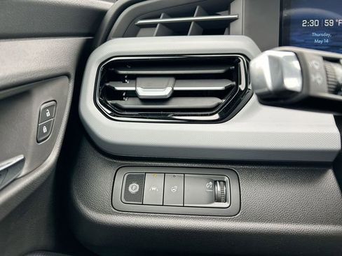 New 2027 Chevrolet Bolt LT w/ Comfort Package FWD image 17