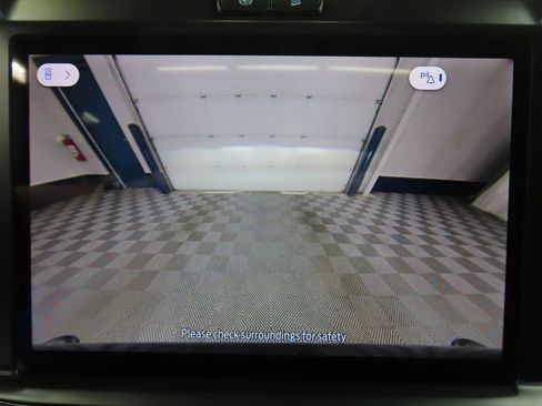 Used 2025 Ford F250 Platinum image 25