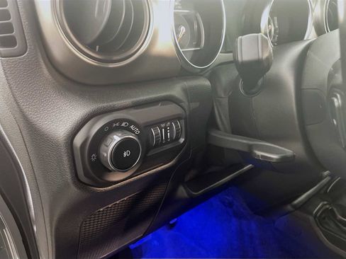 Used 2021 Jeep Wrangler Unlimited Sport image 8