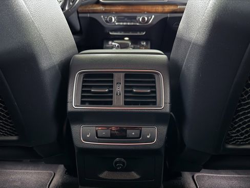 Used 2018 Audi Q5 2.0T Premium Plus w/ Premium Plus Package image 45