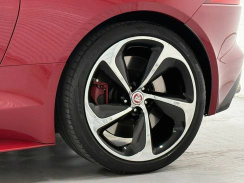 Used 2017 Jaguar F-TYPE R AWD/4WD image 34