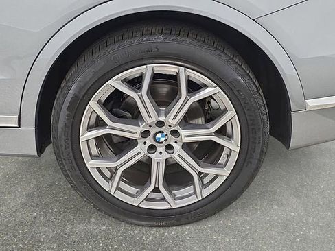 Used 2023 BMW X7 xDrive40i w/ Premium Package AWD/4WD image 31