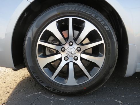 Used 2016 Acura TLX w/ Technology Package image 10