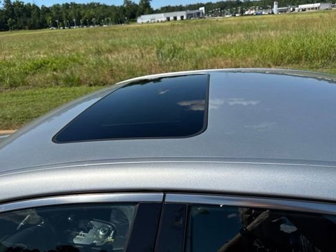 Used 2013 Hyundai Genesis 5.0 R-Spec RWD image 11