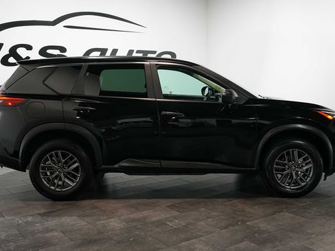 Used 2023 Nissan Rogue S FWD image 7