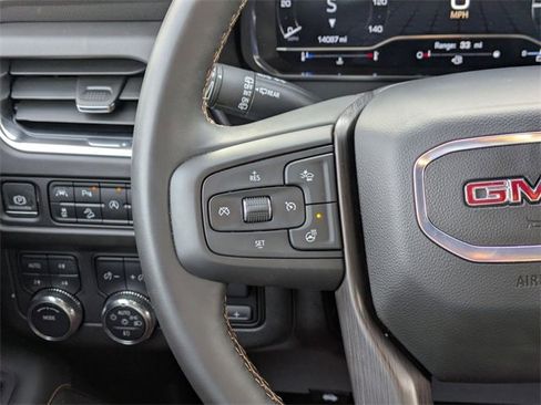 Used 2024 GMC Yukon AT4 image 18