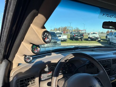 Used 2003 Ford F350 XL image 11