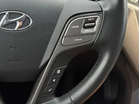 Used 2017 Hyundai Santa Fe Sport FWD image 29