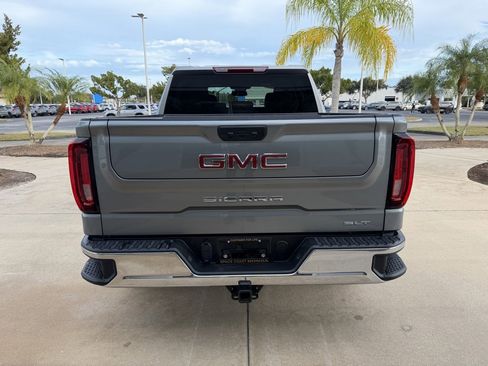Used 2025 GMC Sierra 1500 SLT image 5