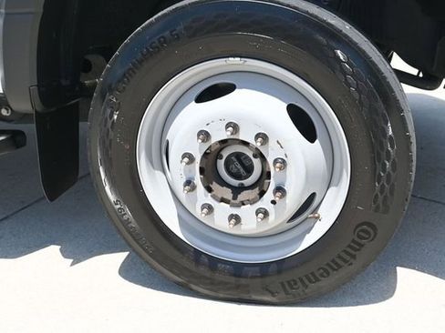 Used 2024 Ford F550 4x4 Crew Cab Super Duty image 38