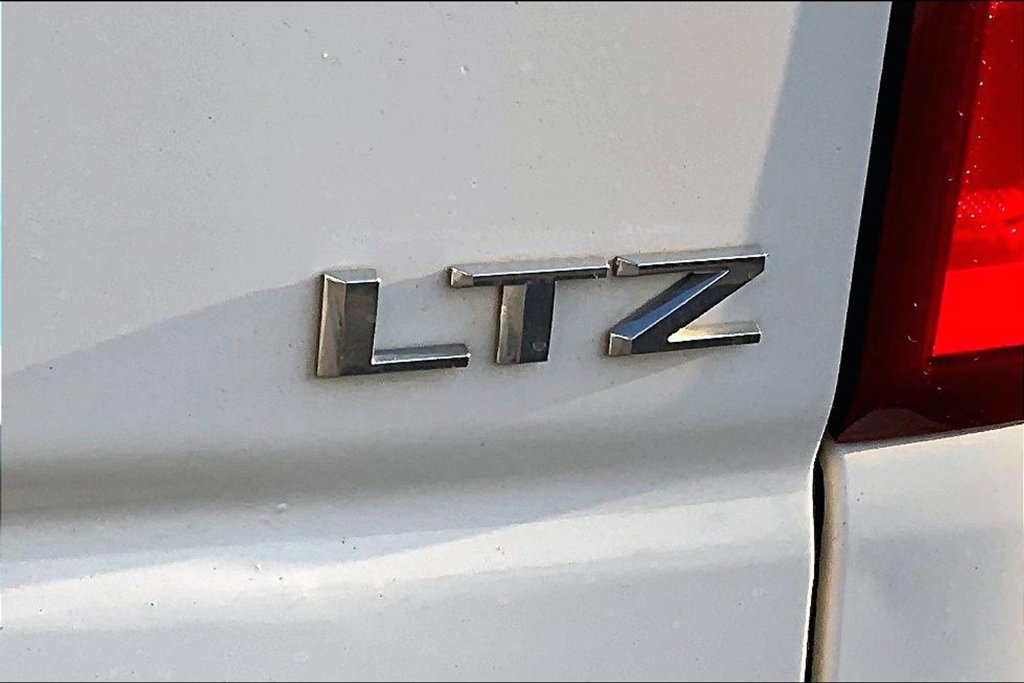 Used 2021 Chevrolet Silverado 1500 LTZ w/ Technology Package AWD/4WD image 42