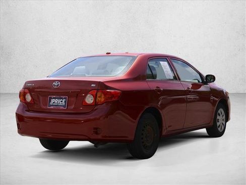 Used 2010 Toyota Corolla LE FWD image 5