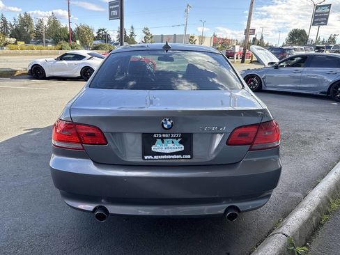 Used 2009 BMW 335i Coupe image 4