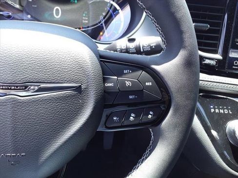 New 2023 Chrysler Pacifica Touring-L w/ S Appearance Package image 14