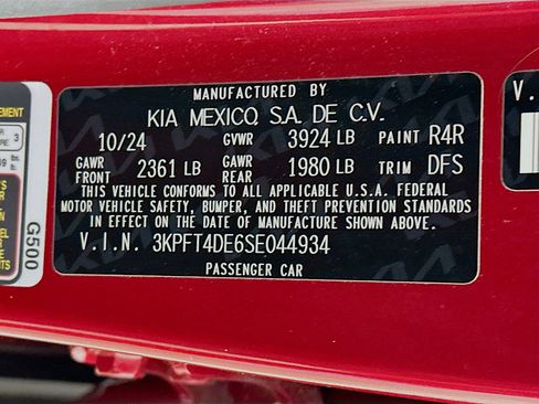 Used 2025 Kia K4 LXS image 12