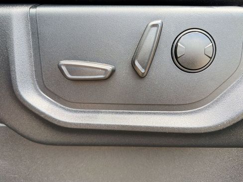 Used 2020 Ford F250 Lariat image 13