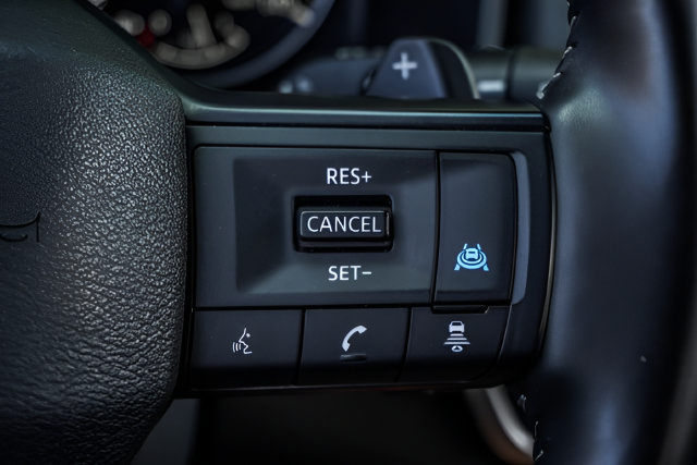 Used 2025 Nissan Rogue SV AWD/4WD image 24