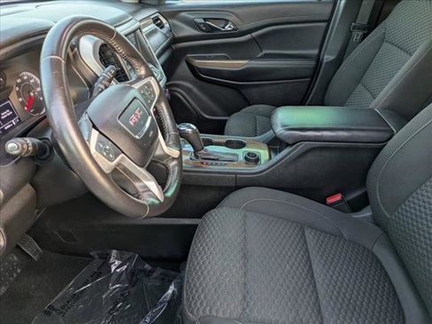 Used 2019 GMC Acadia SLE image 15