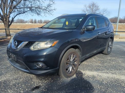 Used 2016 Nissan Rogue SL w/ SL Premium Package image 2
