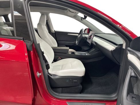 Certified 2023 Tesla Model Y Performance AWD/4WD image 13