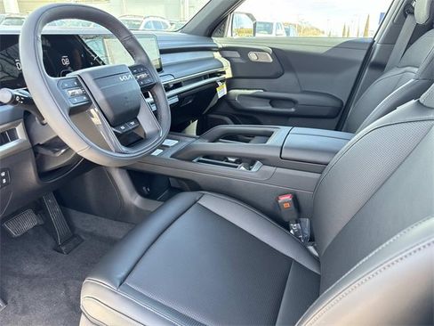 New 2027 Kia Telluride S image 11