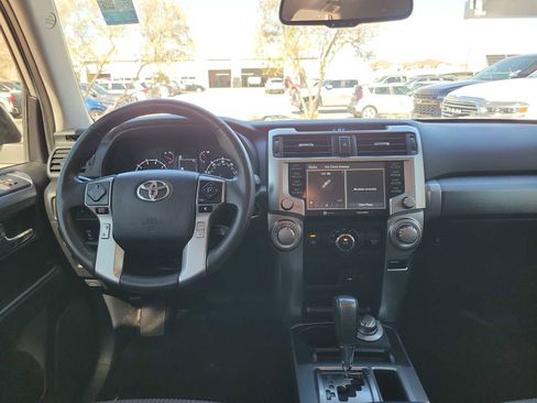 Used 2022 Toyota 4Runner SR5 image 10
