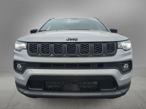 New 2026 Jeep Compass Latitude image 3