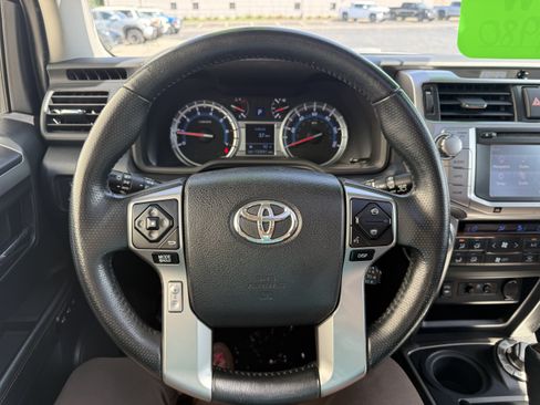 Used 2014 Toyota 4Runner Limited w/ Convenience Package AWD/4WD image 6