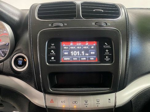 Used 2016 Dodge Journey SE w/ Flexible Seating Group image 19