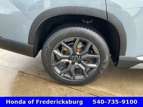 Certified 2024 Honda Pilot Touring image 12