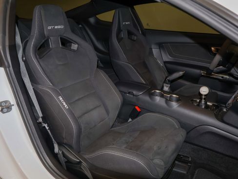 Used 2017 Ford Mustang Shelby GT350 w/ Electronics Package RWD image 14