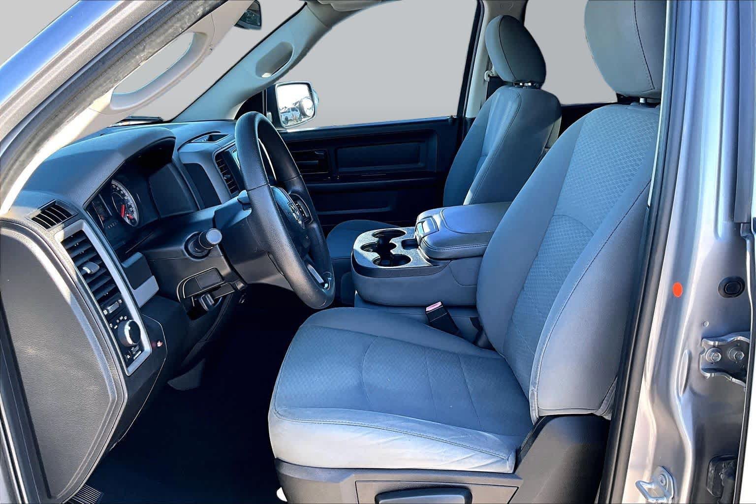 Used 2019 RAM 1500 Tradesman w/ Chrome Plus Package RWD image 8