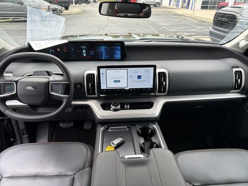 Certified 2025 Ford Expedition Max Active AWD/4WD image 45