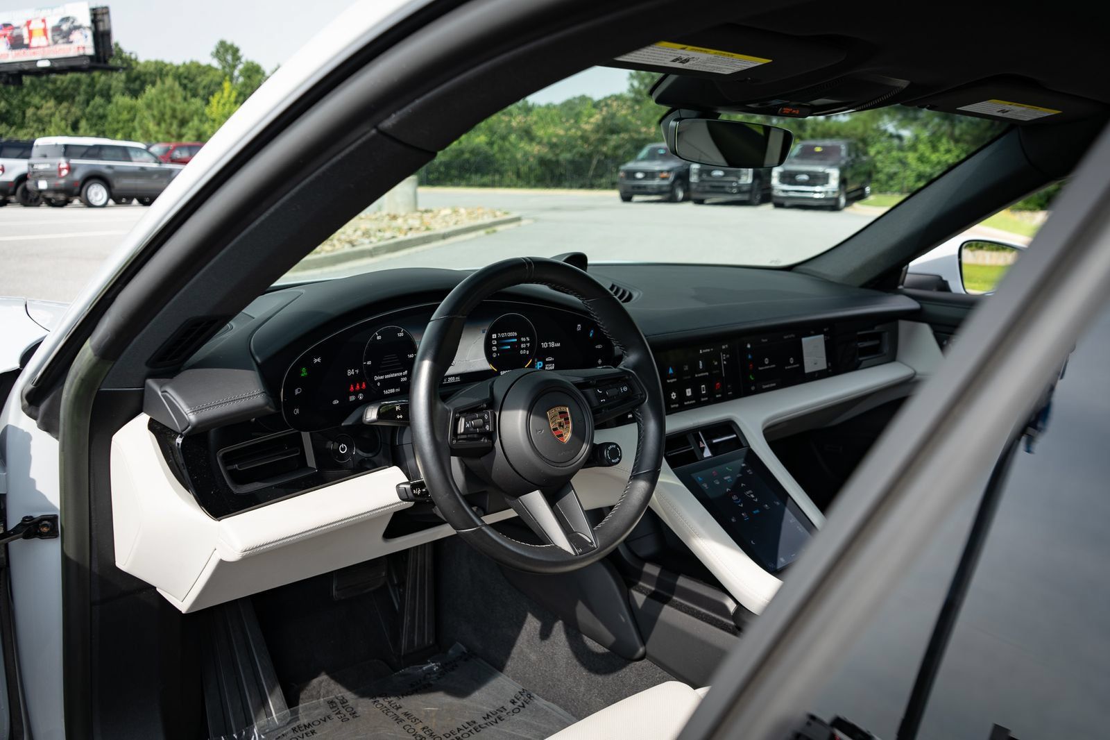Used 2023 Porsche Taycan RWD image 22