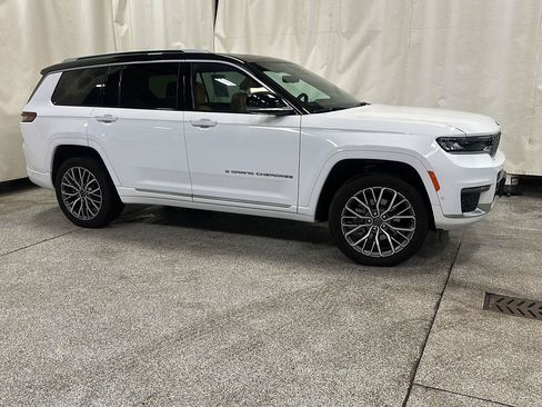 Certified 2023 Jeep Grand Cherokee L Summit AWD/4WD image 7