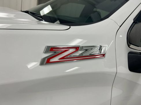 Used 2019 Chevrolet Silverado 1500 LTZ AWD/4WD image 25