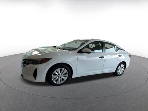 Used 2025 Nissan Sentra S image 7