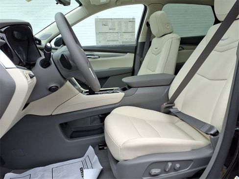 New 2026 Cadillac XT5 Premium Luxury image 8