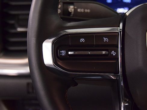 Used 2023 GMC Canyon Denali image 20