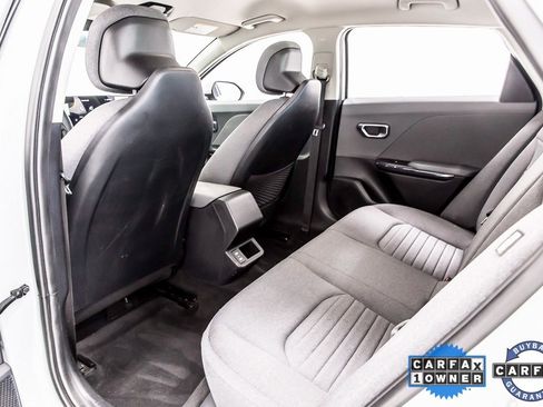 Used 2025 Kia K4 EX image 28