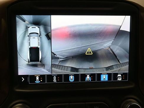 Used 2022 Chevrolet Silverado 3500 High Country w/ Safety Package II image 18